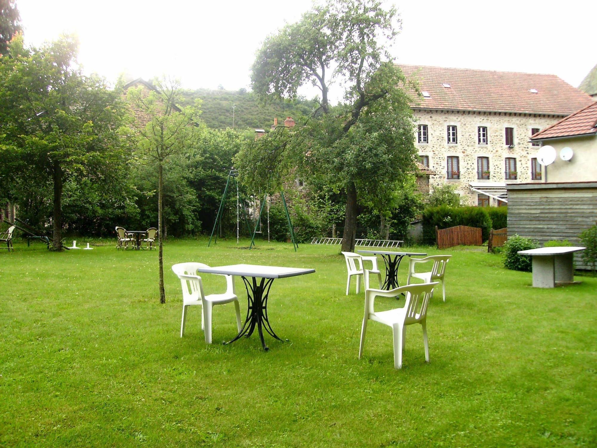 Logis Auberge De L'Allagnonette Saint-Poncy Exterior photo